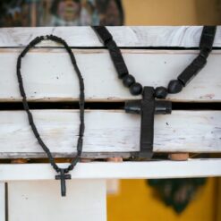 Alternative view of COLLAR CRUZ AZABACHE