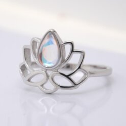 Anillo Plata de Ley Flor Loto Piedra Luna REF590