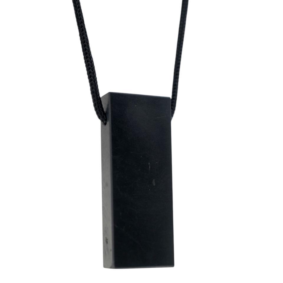Colgante Rectangular de Shunguit Ref 6