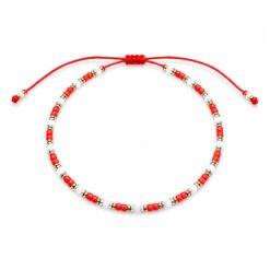 Pulsera Ajustable de Cuentas Rojas y Blancas con Detalles Metálicos