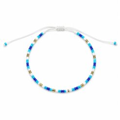 Pulsera Ajustable de Cuentas Azules y Blancas con Detalles Dorados